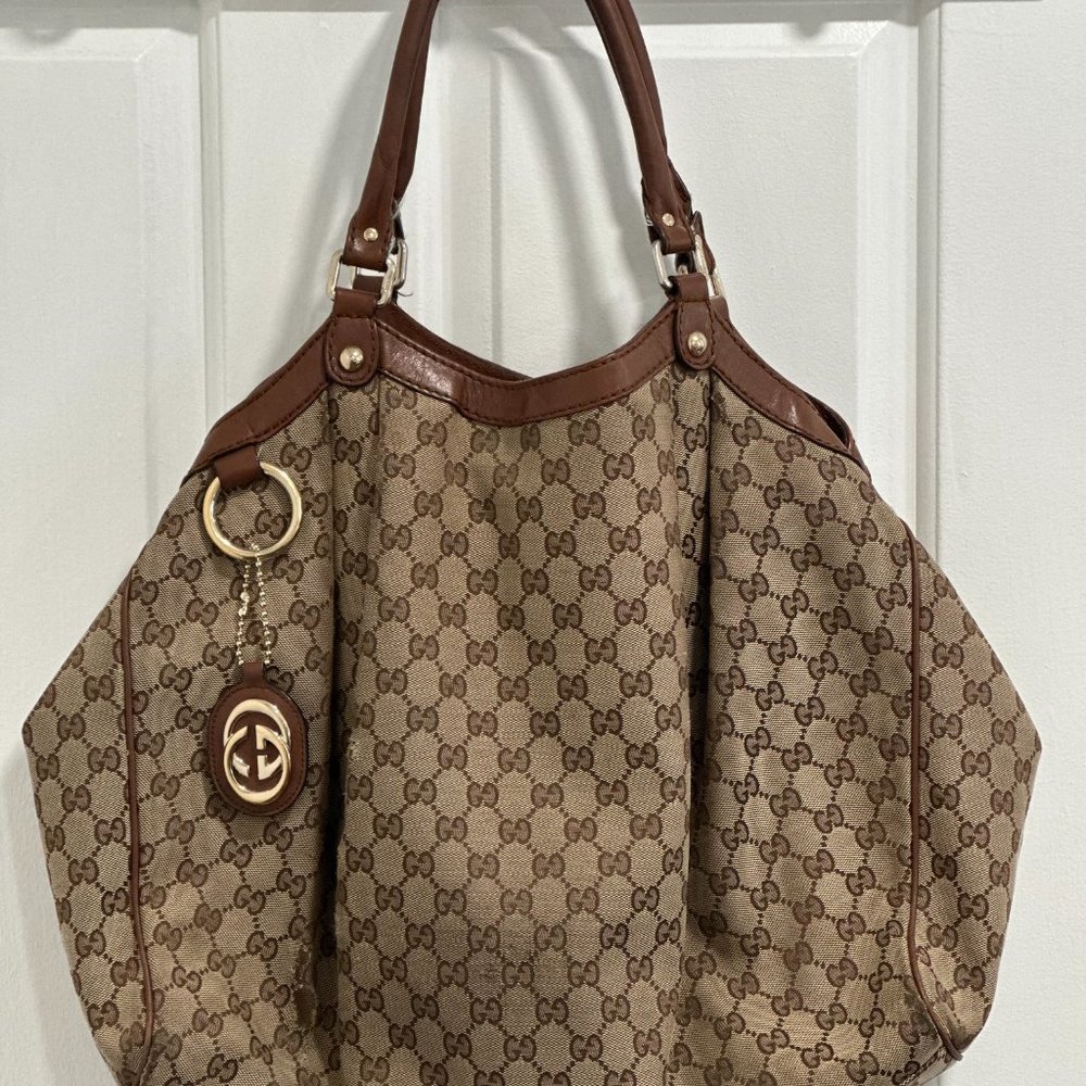 Authentic Gucci Hobo Large BAG  (Pre Loved, Used)